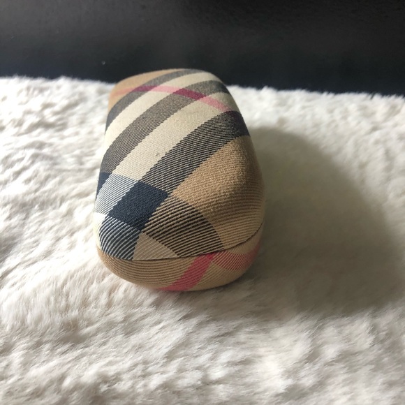 Authentic Burberry Sunglass Case - Picture 6 of 8